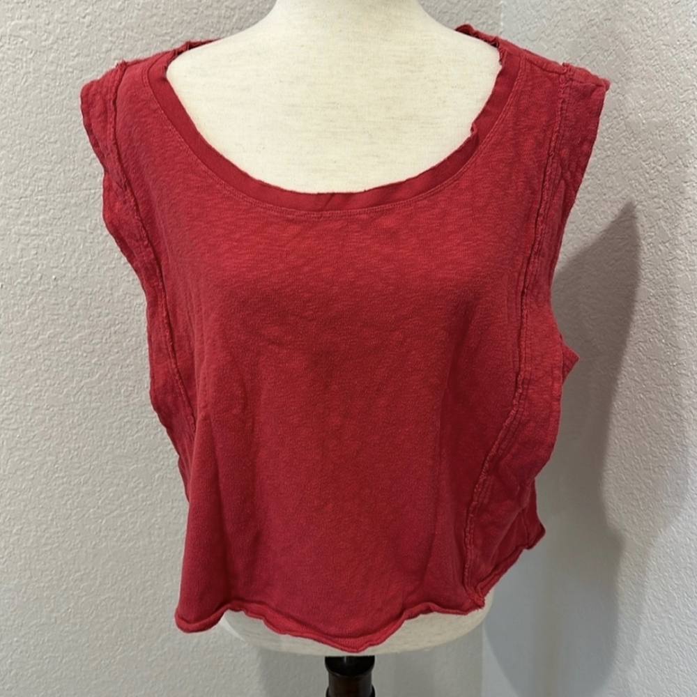 We The Free Red Muscle Tee Crop Top - Picture 2 of 5